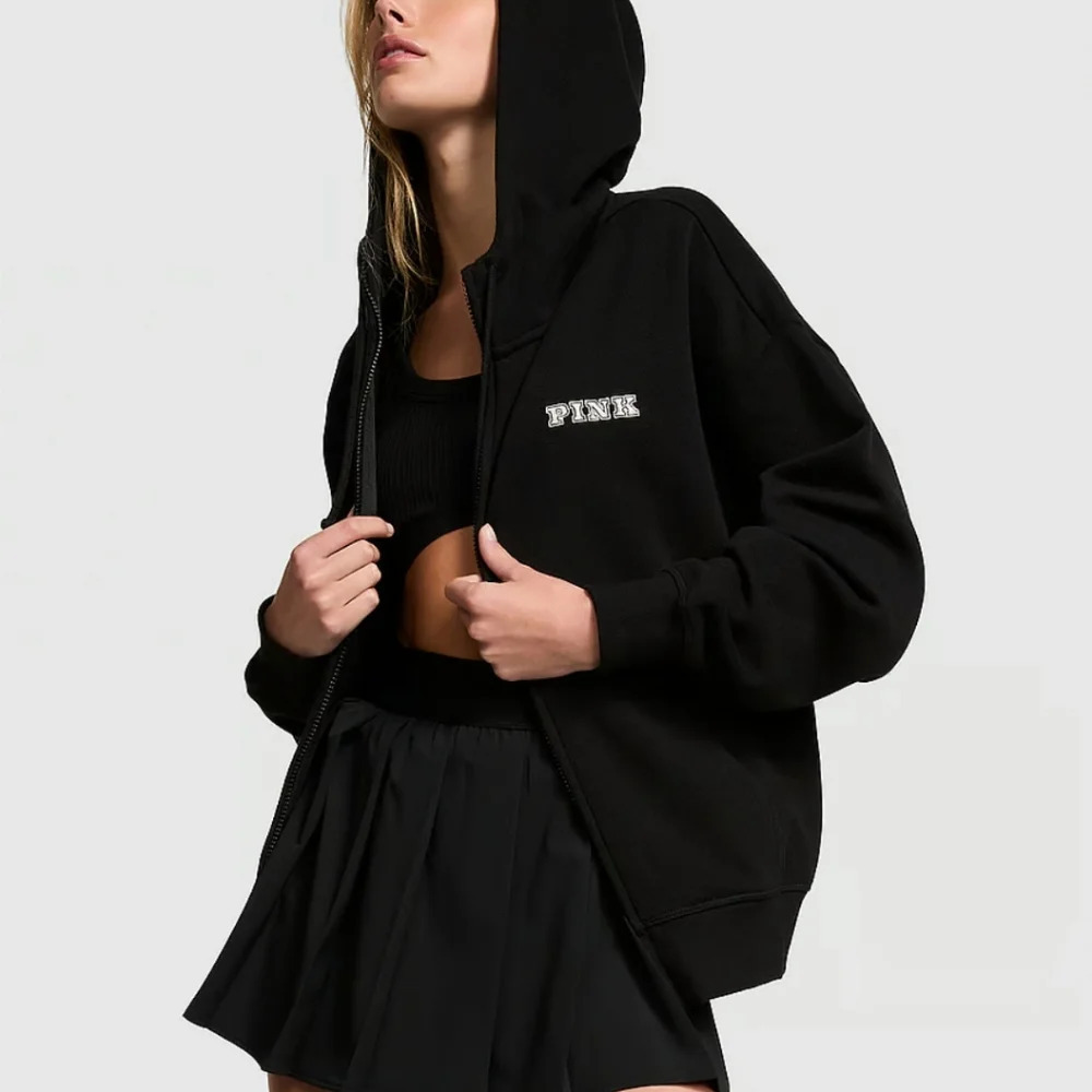 Pink VS full zip hoodie size mediam new with tags